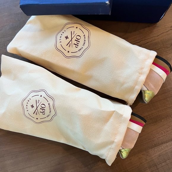 OPP suede shoes. Sz 39 (7.5/8) - Picture 5 of 10